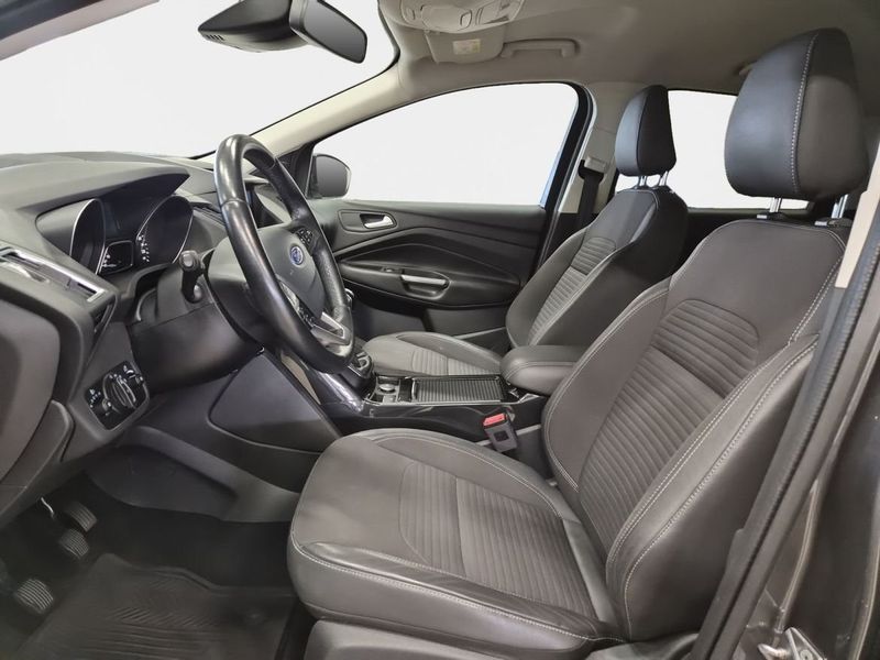 Ford Kuga bild 9