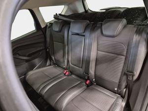 Ford Kuga bild 13