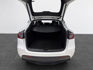 Tesla Model Y bild 14