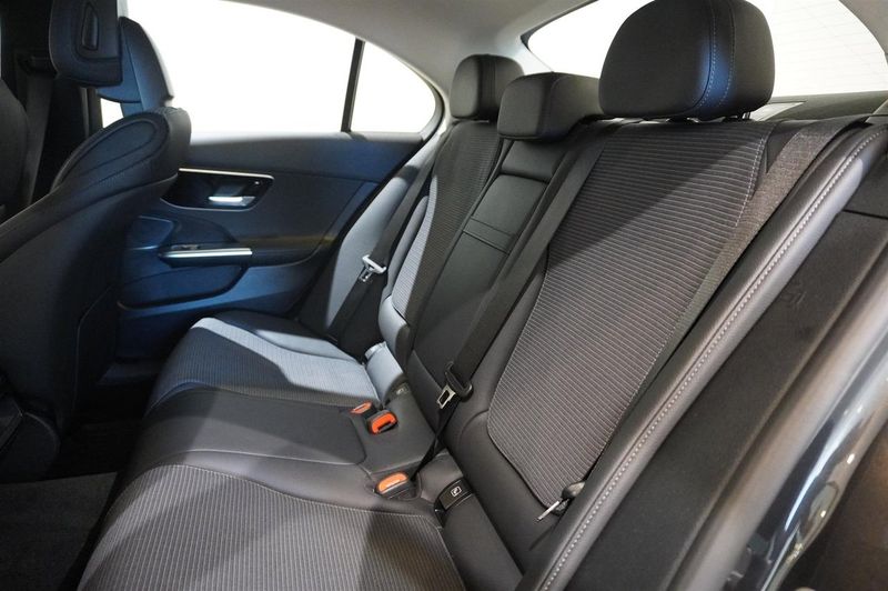 Mercedes C300 bild 9