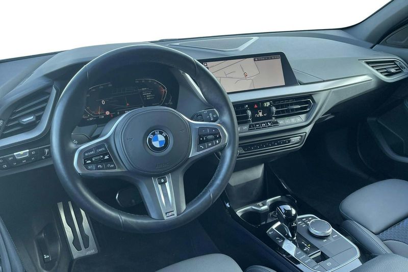 BMW 118 bild 15