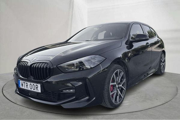 BMW 118 i 5dr, F40 (136hk) - 2023