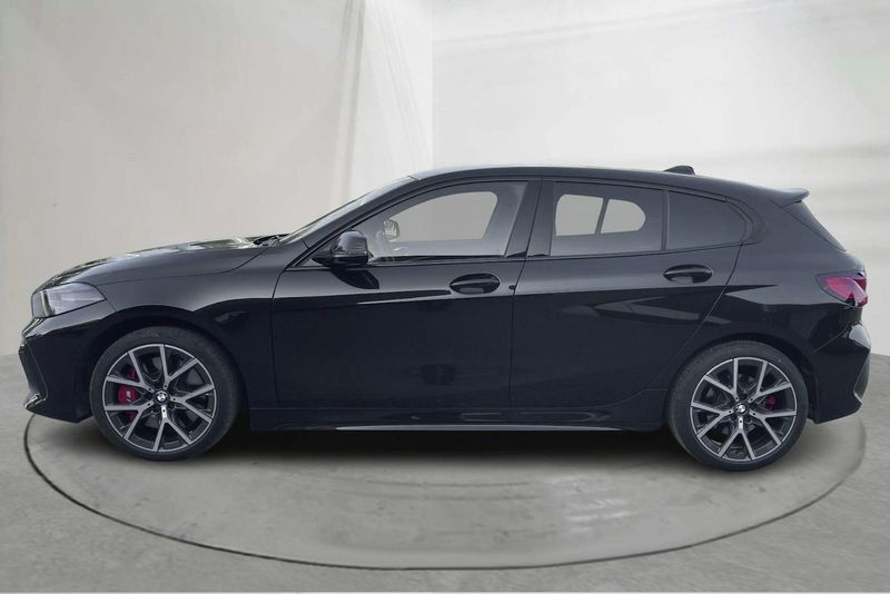 BMW 118 bild 2