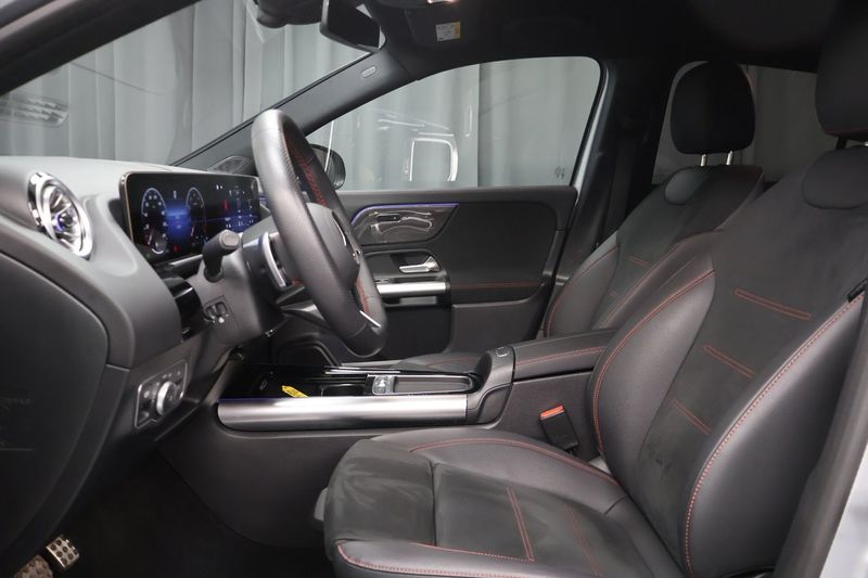 Mercedes GLA250 bild 9