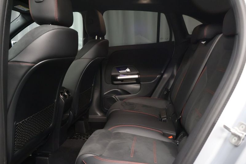 Mercedes GLA250 bild 10