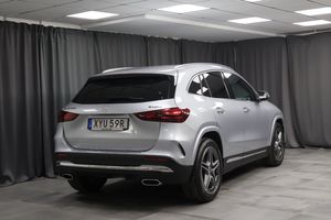 Mercedes GLA250 bild 2