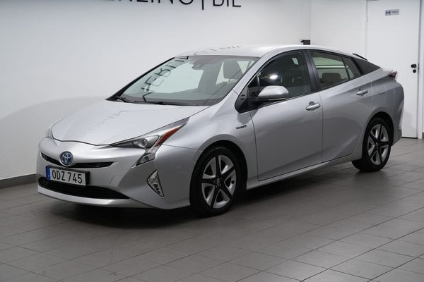Toyota Prius Hybrid CVT 122hk HUD/JBL/NAVI/KAMERA - 2016