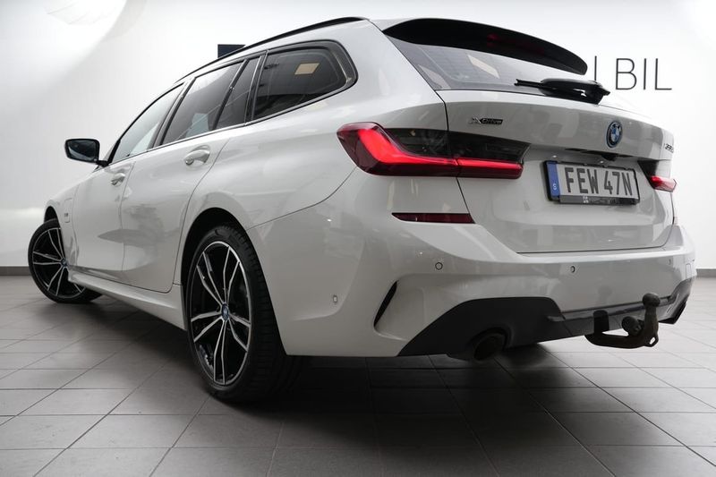 BMW 330 bild 8