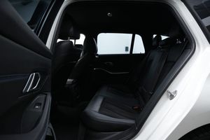 BMW 330 bild 14
