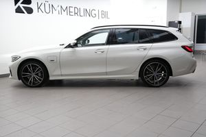BMW 330 bild 10