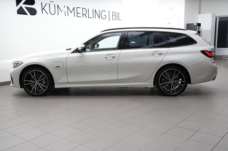 BMW 330 bild 10
