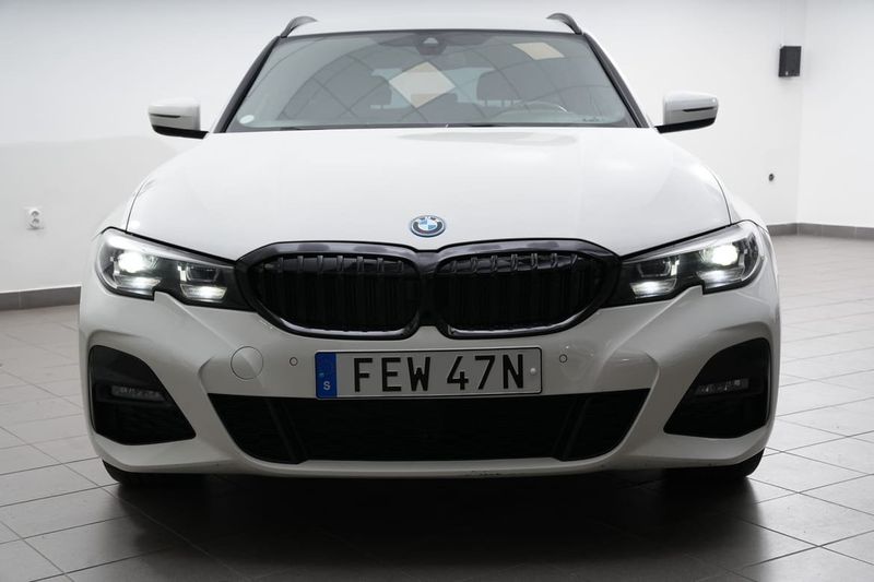 BMW 330 bild 6