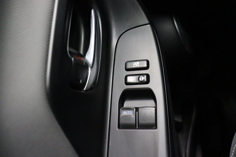 Toyota Yaris bild 17