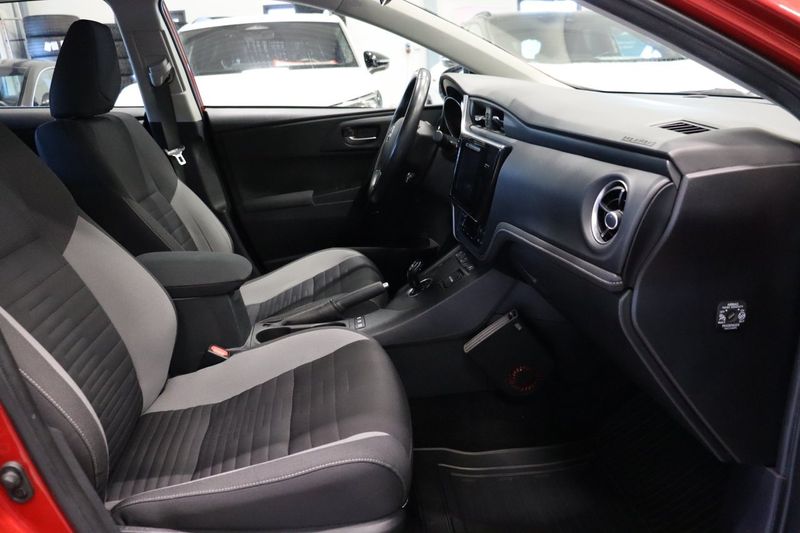 Toyota Auris bild 8