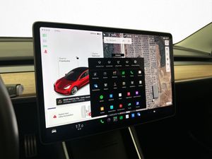Tesla Model 3 bild 17