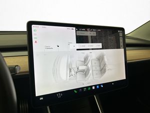 Tesla Model 3 bild 20