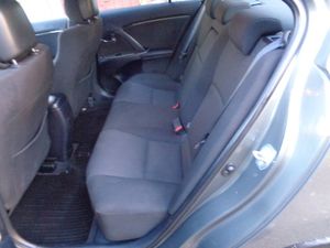 Toyota Avensis bild 25