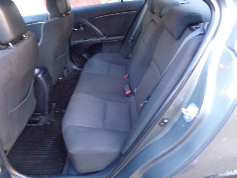 Toyota Avensis bild 25