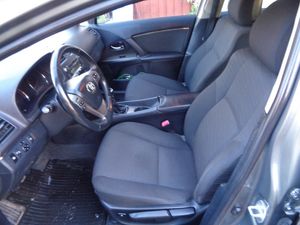 Toyota Avensis bild 37