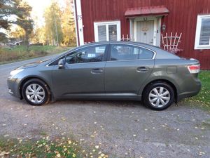 Toyota Avensis bild 6