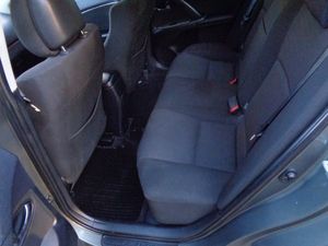 Toyota Avensis bild 24