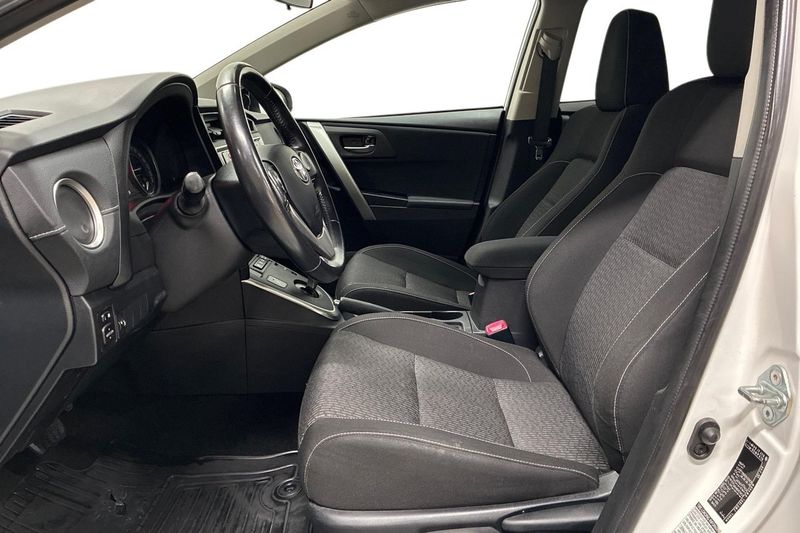 Toyota Auris bild 13