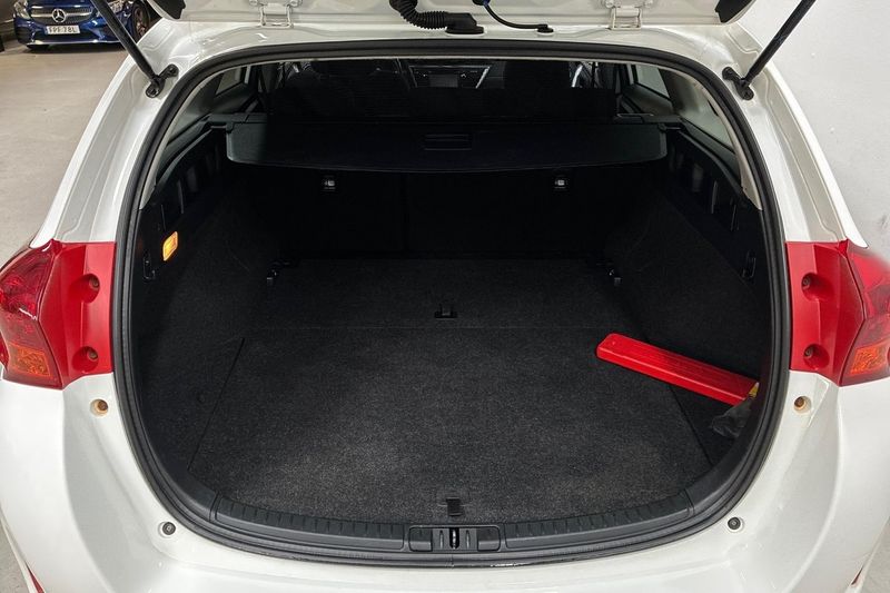 Toyota Auris bild 10