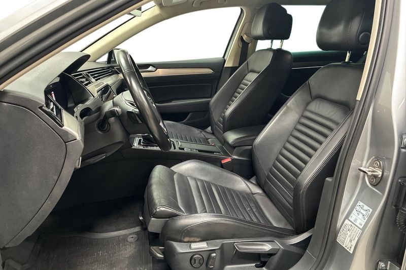 Volkswagen Passat bild 13