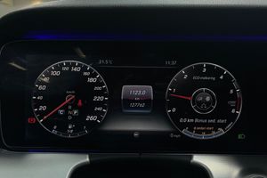 Mercedes E220 bild 17