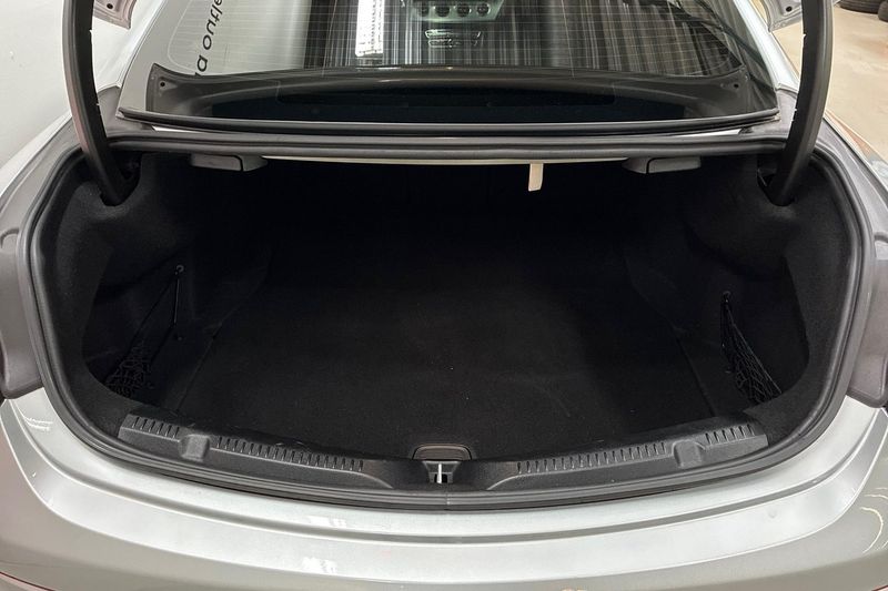 Mercedes E220 bild 10