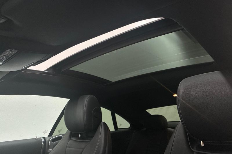 Mercedes E220 bild 18