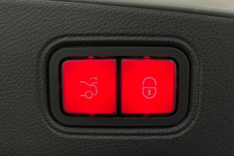Mercedes E220 bild 35