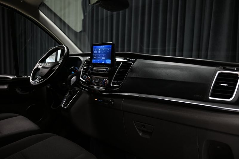 Ford Tourneo Custom bild 29