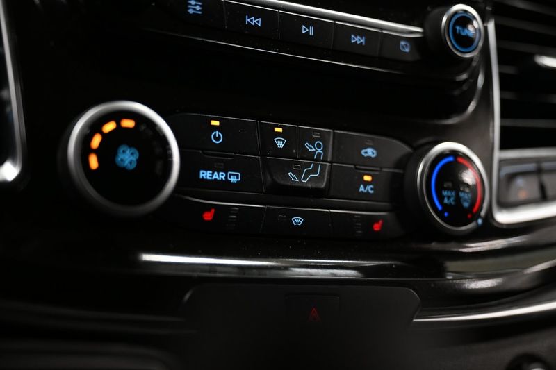Ford Tourneo Custom bild 26