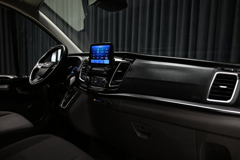 Ford Tourneo Custom bild 29