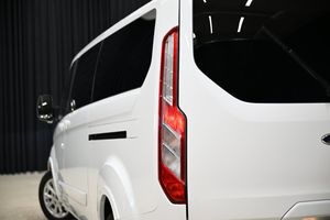 Ford Tourneo Custom bild 15