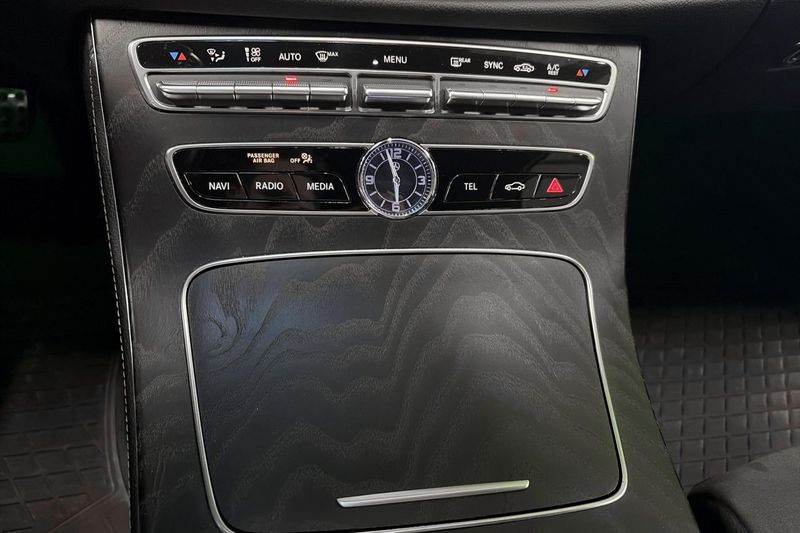 Mercedes E200 bild 17