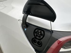 Tesla Model 3 bild 27