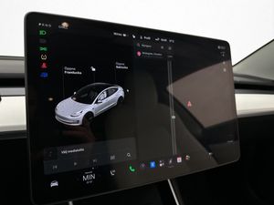 Tesla Model 3 bild 19