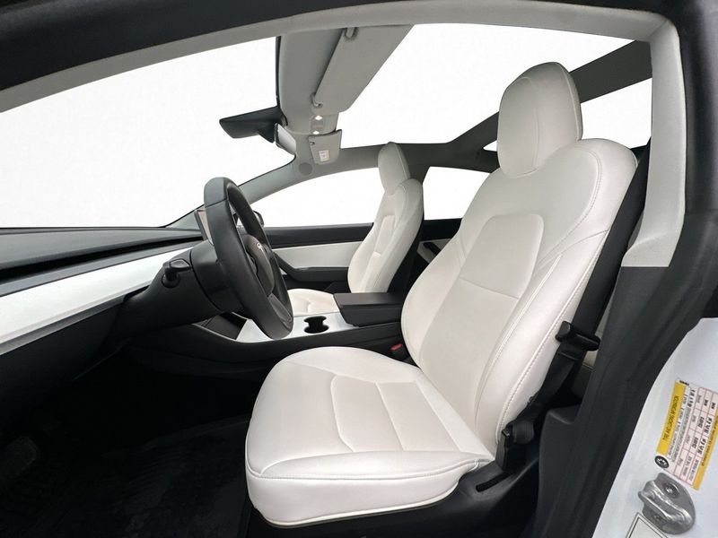 Tesla Model 3 bild 10