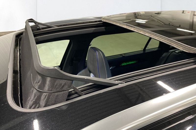Volkswagen Passat bild 8