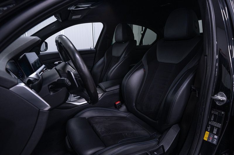 BMW 330 bild 9