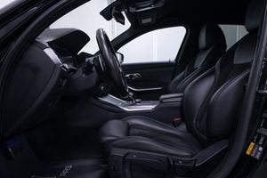 BMW 330 bild 8