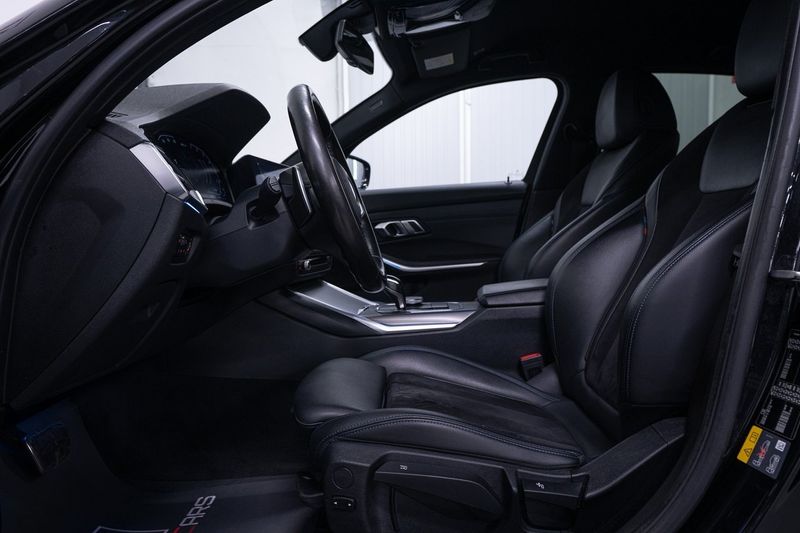 BMW 330 bild 8