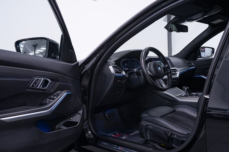 BMW 330 bild 7