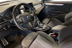 BMW 220 bild 10