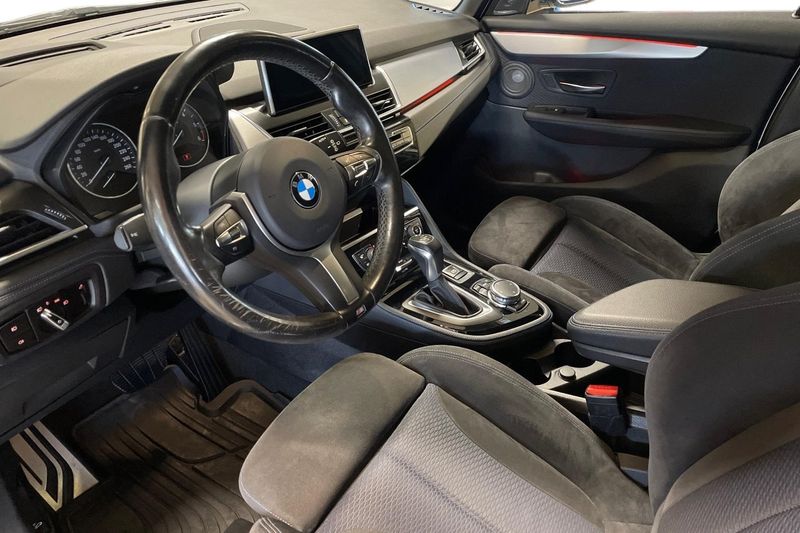 BMW 220 bild 10