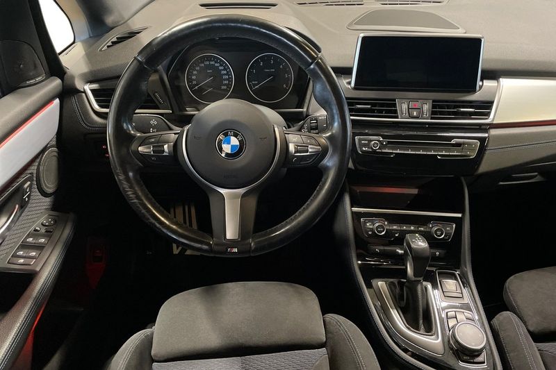 BMW 220 bild 12