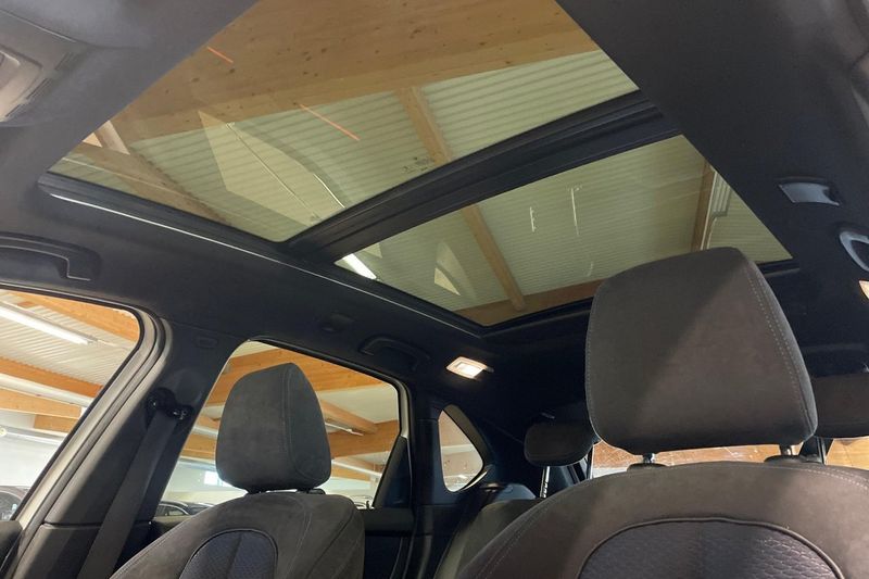 BMW 220 bild 16