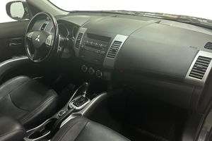 Mitsubishi Outlander bild 14